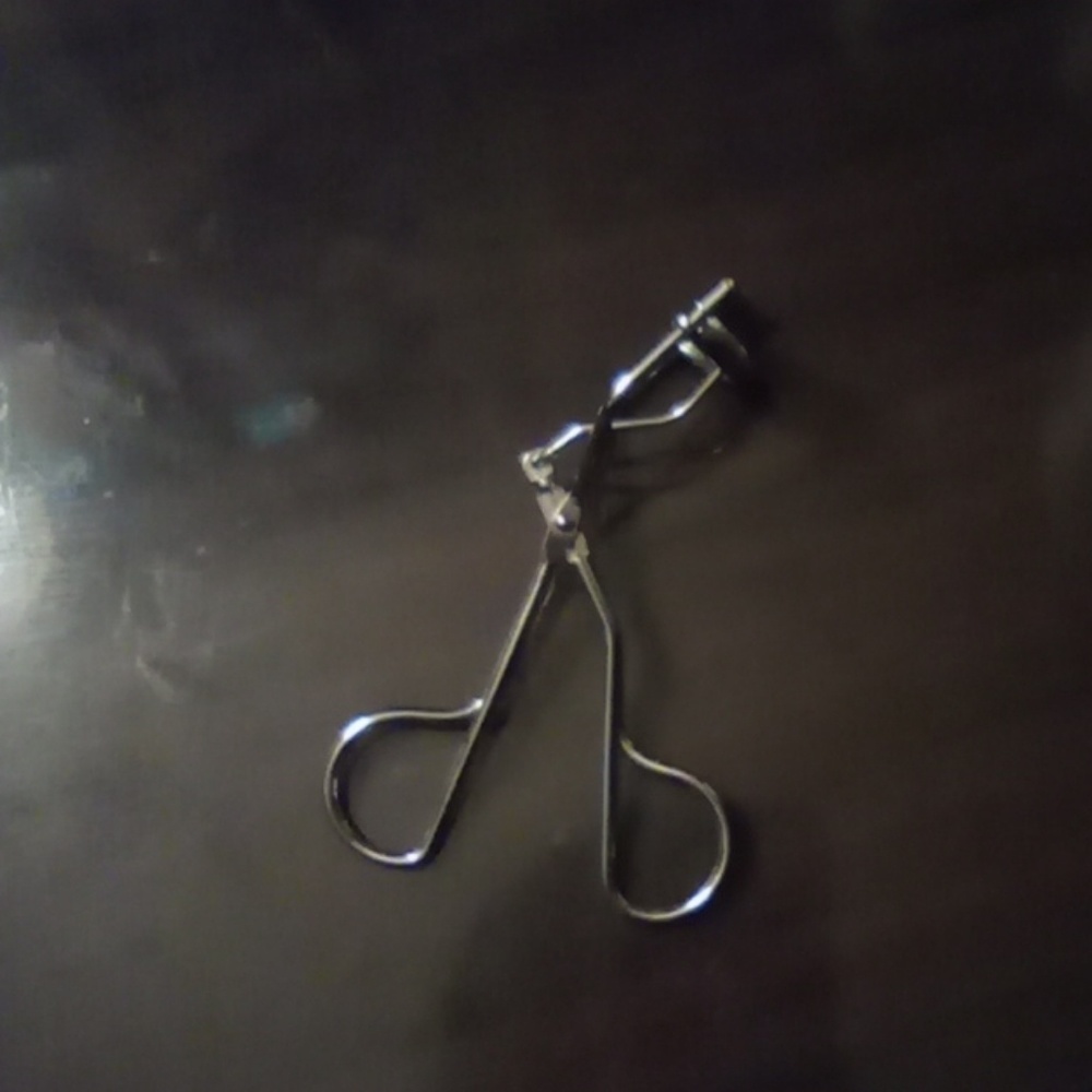 Eyelash curler 🍁🍁🍁